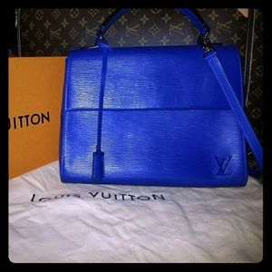 *SOLD***LOUIS VUITTON CLUNY BB Purse